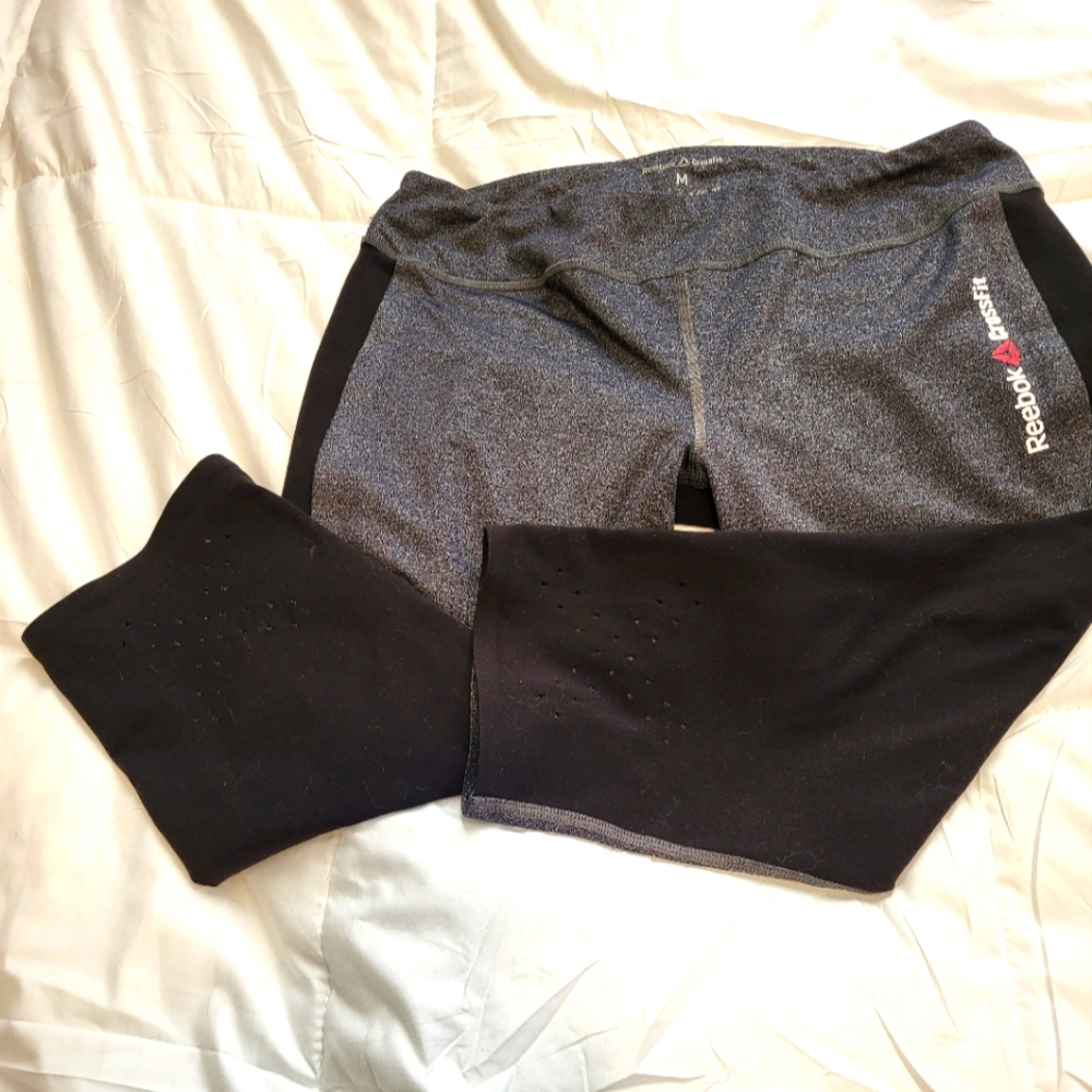 Reebok Crossfit Cropped Leggings. Medium. Gray & Black